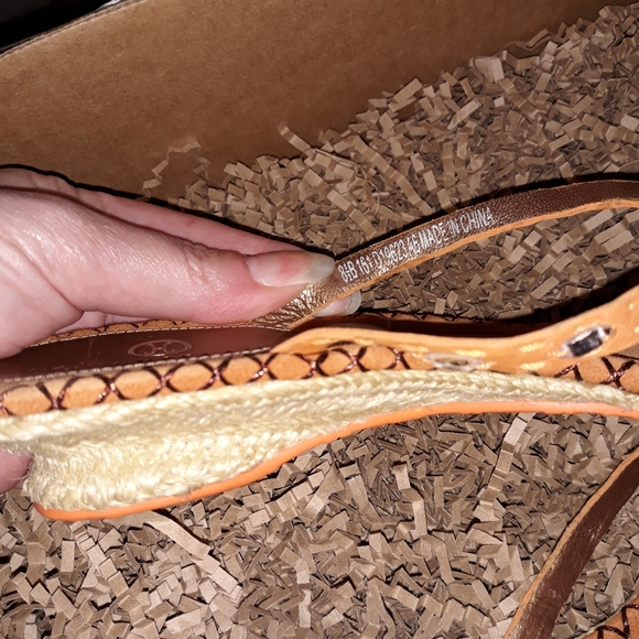 Cole Haan sandals - Picture 4 of 5